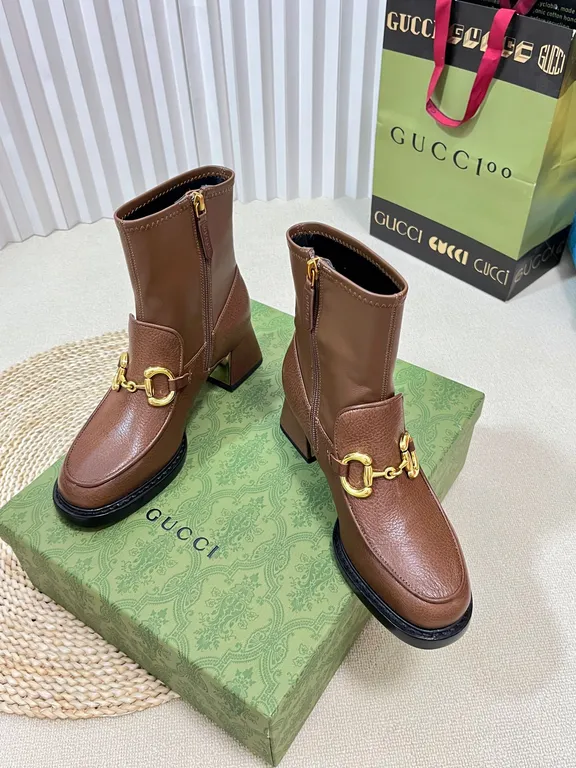 Gucci Shoe 